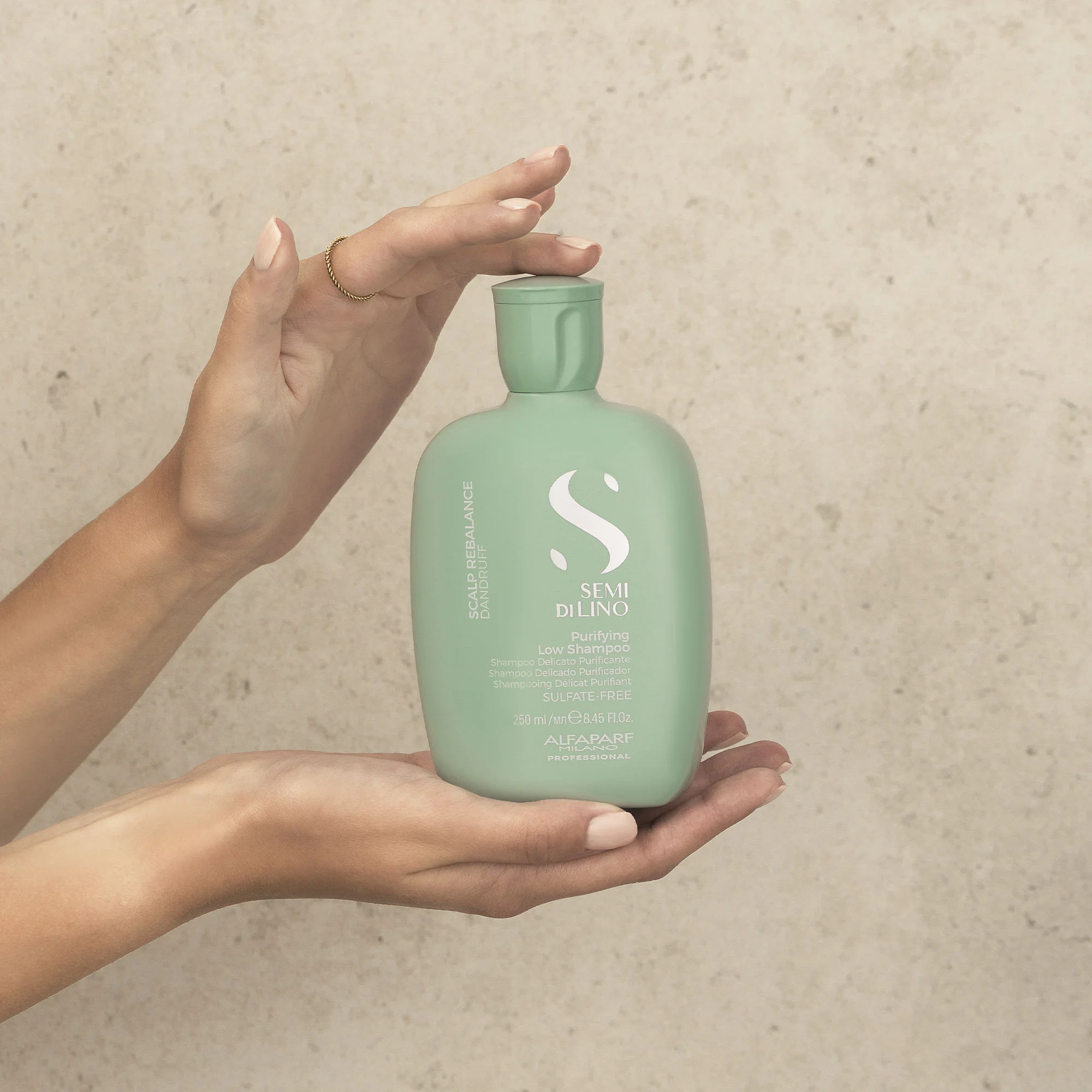 ALFAPARF MILANO Semi Di Lino Scalp Rebalance Dandruff Purifying Low Shampoo | Various Sizes - Image 3