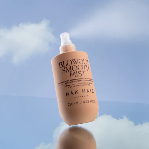 NAK HAIR BLOWOUT SMOOTH MIST 250ML - Image 2
