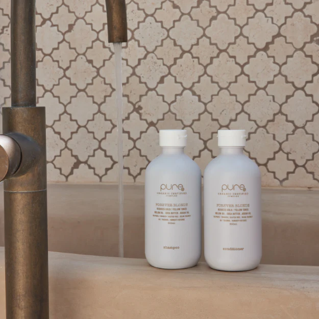 PURE Forever Blonde Reduces Gold/Yellow Tones Conditioner | Various Sizes - Image 4