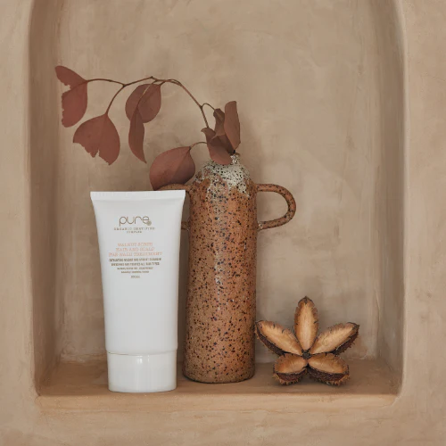 PURE WALNUT SCRUB HAIR AND SCALP PRE-WASH TREATMENT 150ML - Image 2